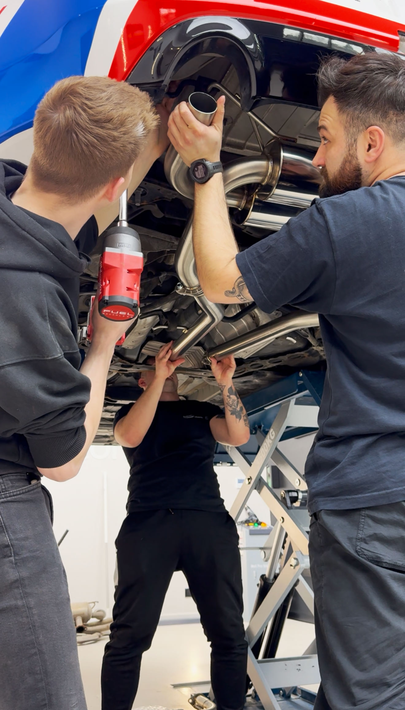 Sportowy układ wydechowy – realizacja Virtura Customs Kraków