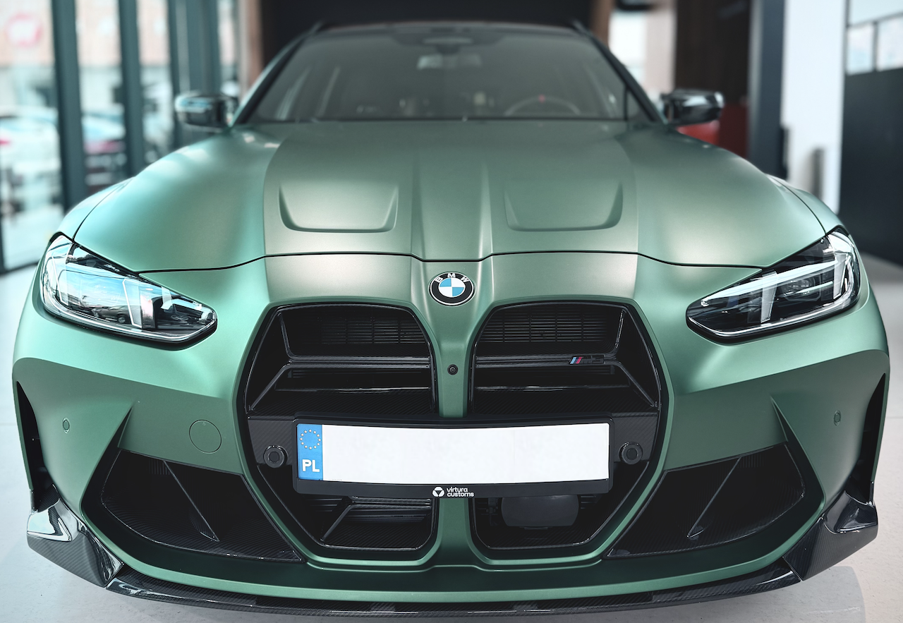 Element z włókna węglowego – Virtura Customs Kraków